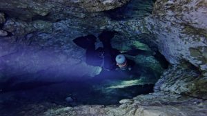 Pepe diving caves