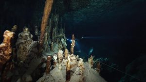 Cave diving courses playa del carmen